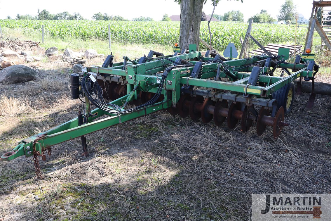 Image for Pete Burn’s Farm Grain System and Farm Machinery Online Auction