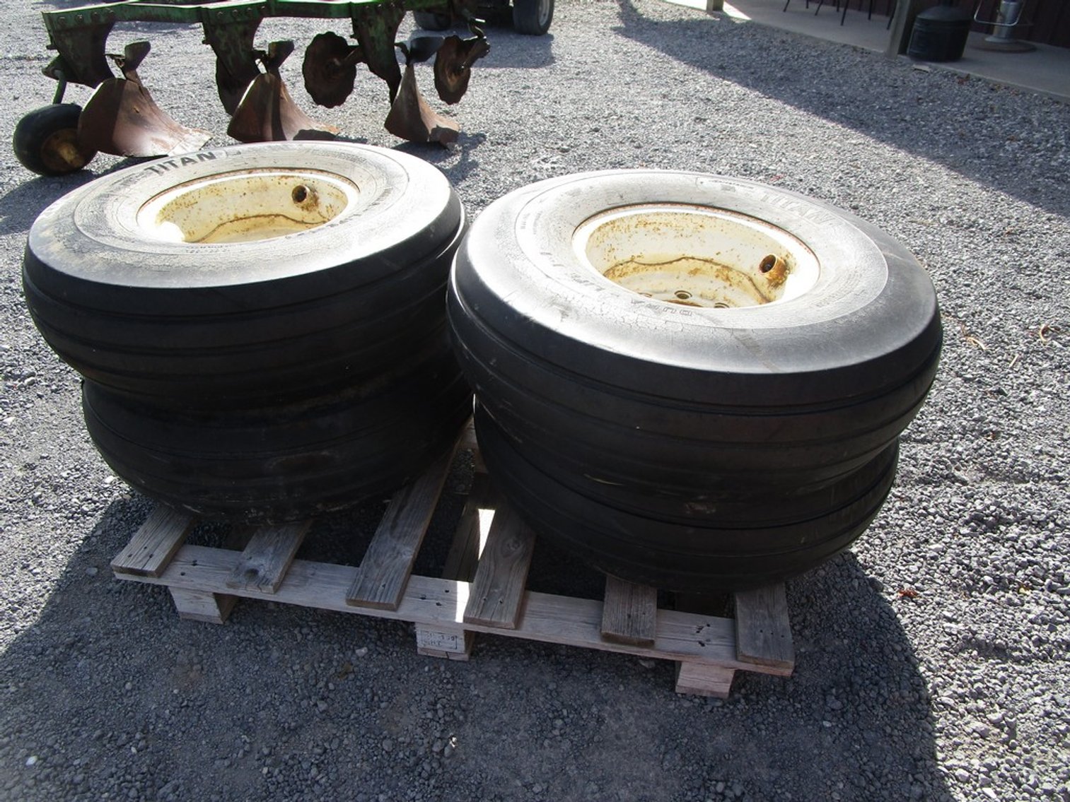 Image for Powell Farms Online Only Farm & Industrial Equipment Auction