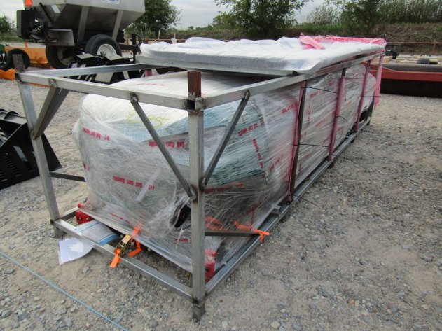Image for FARM MACHINERY AUCTION-TRUCK 2