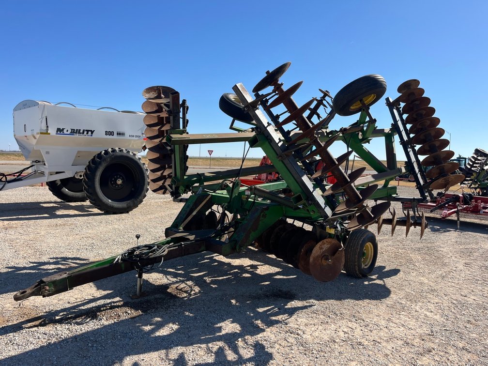 1989 John Deere 630 Disk