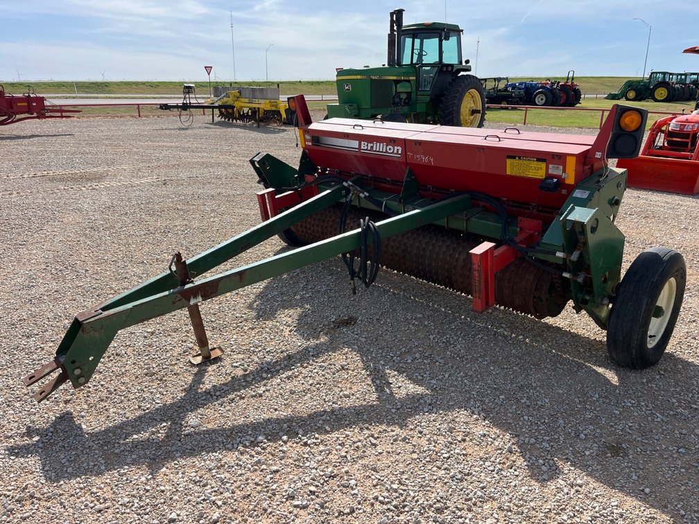 1999 Brillion SS8 Seeder