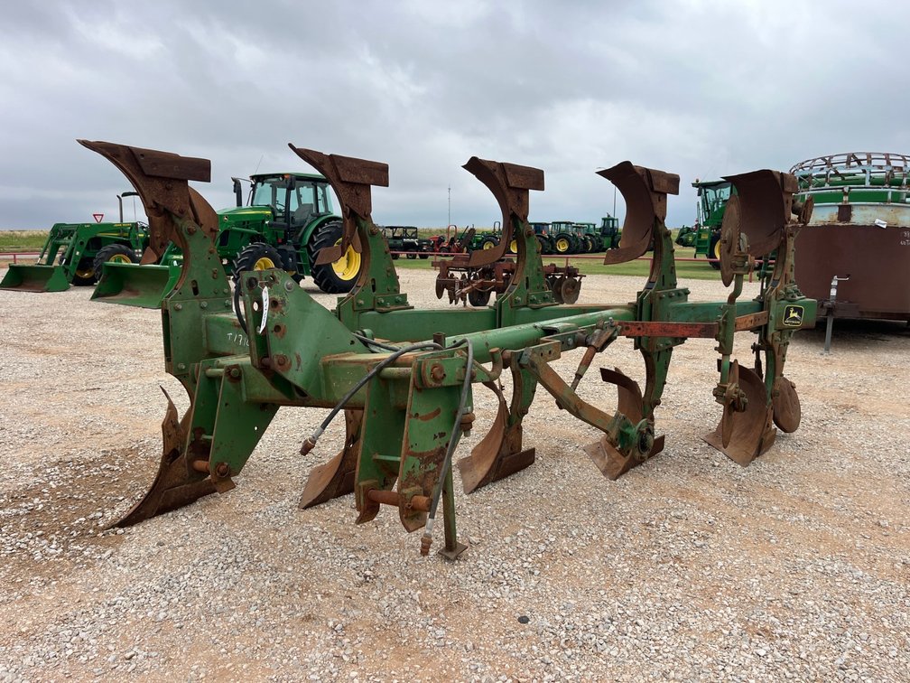 John Deere 4600 Rollover Plow