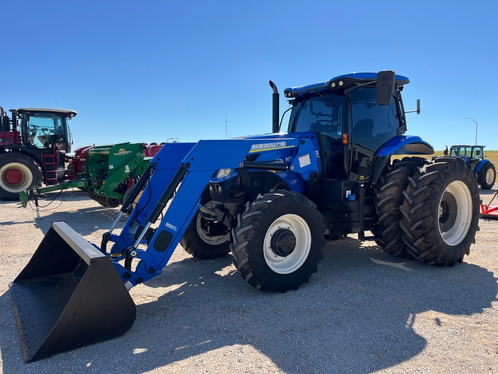 2016 New Holland T7.210 Tractor