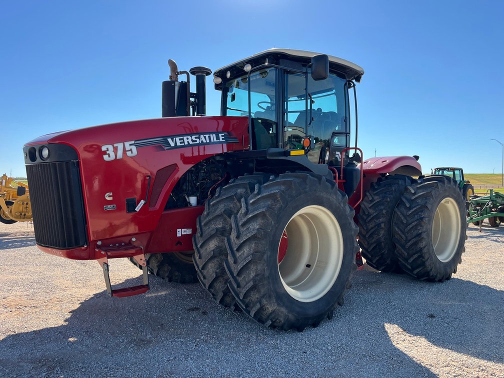 2014 Versatile 375 Tractor