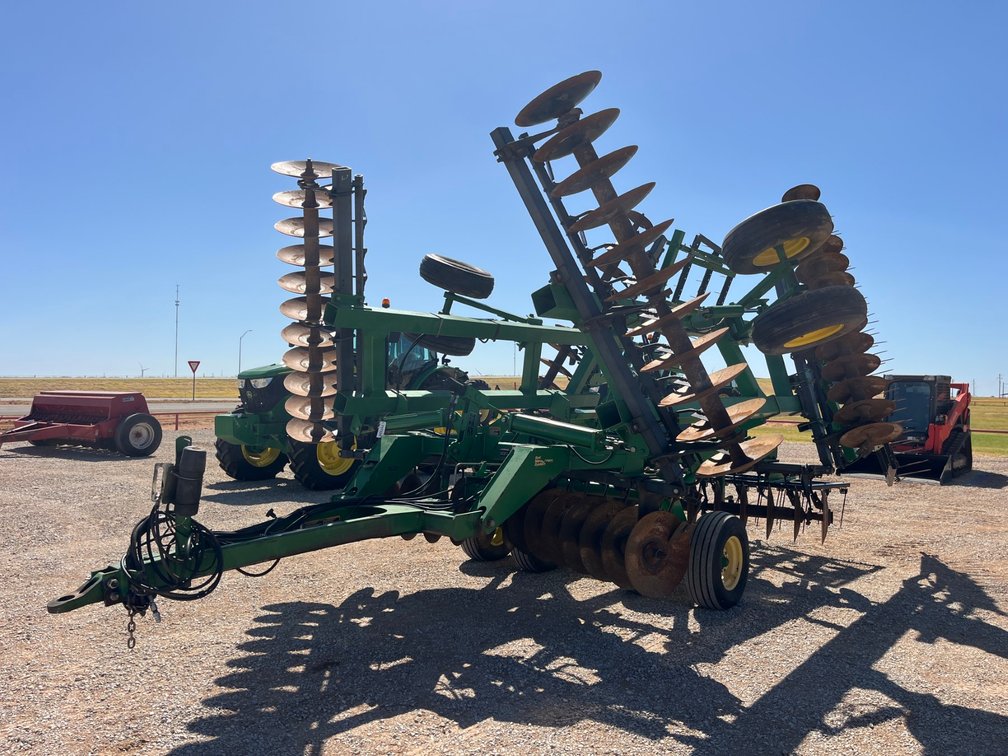2004 John Deere 637 Disk