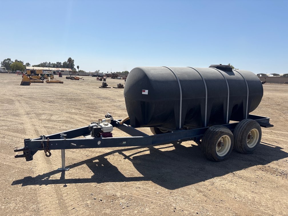 1000 Gallon Water Tank Trailer