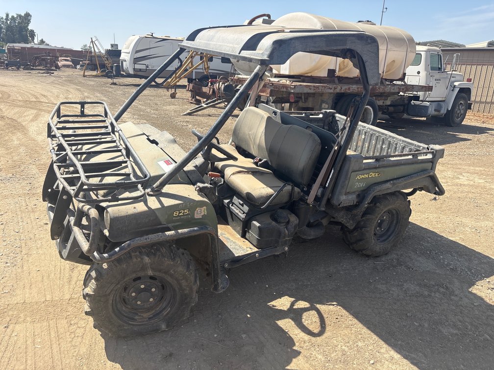 (Parts-Only) 2017 John Deere 825XUV Gator