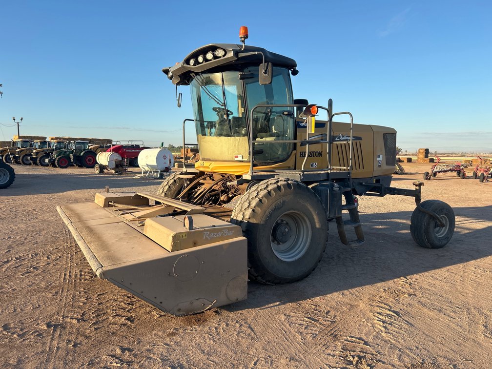 2018 Challenger WR9970 Windrower
