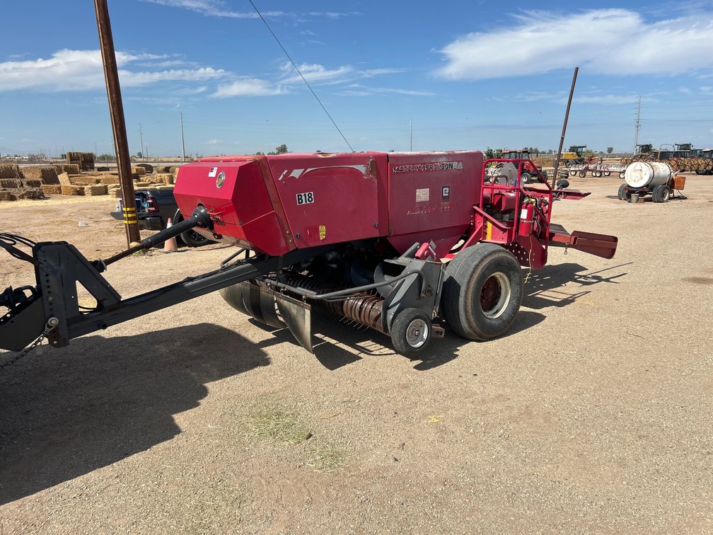 2013 Massey Ferguson MF1844S Center Feed Baler