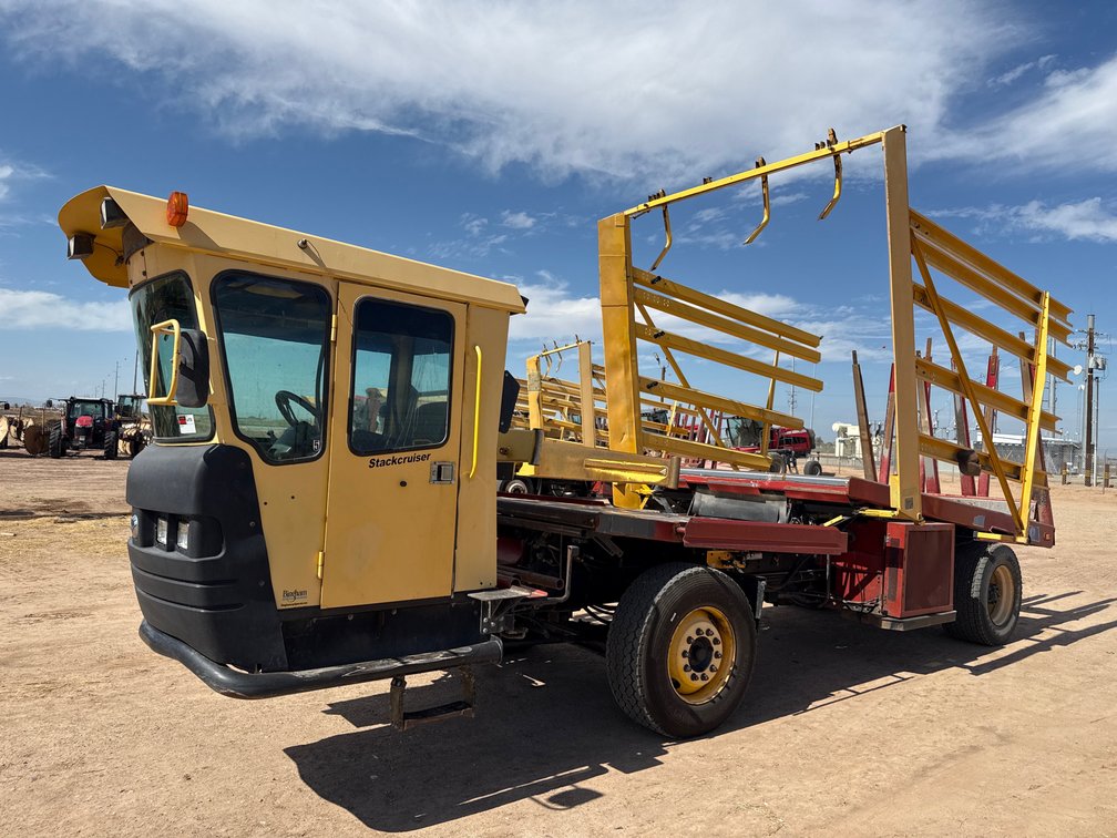New Holland H9880 Stack Cruiser Bale Wagon