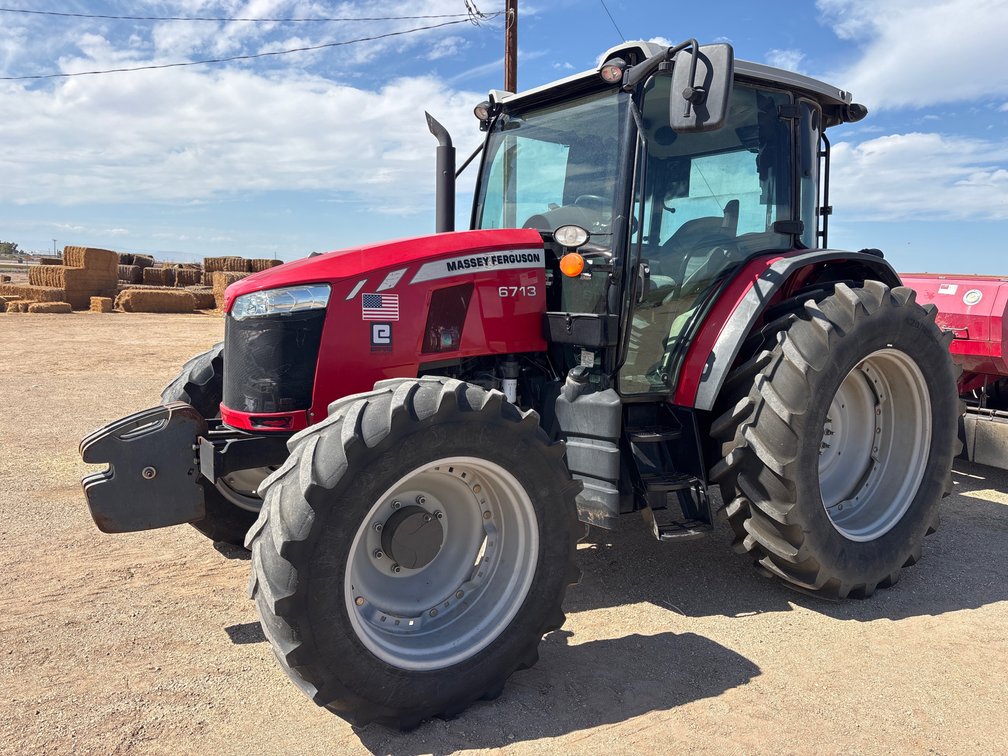 2019 Massey Ferguson 6713 4Wd Wheel Tractor