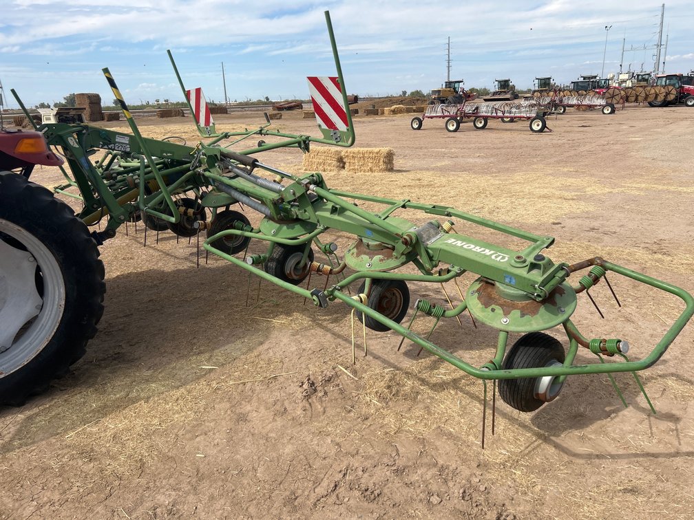 2016 Krone KW7.92 Tedder