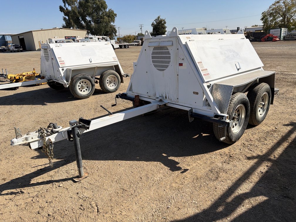 2014 Mobil Light Tank Trailer