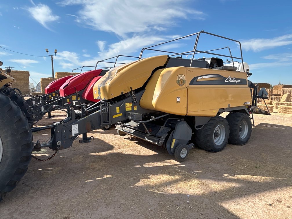 2017 Challenger 2270XD 3x4 T/A Baler