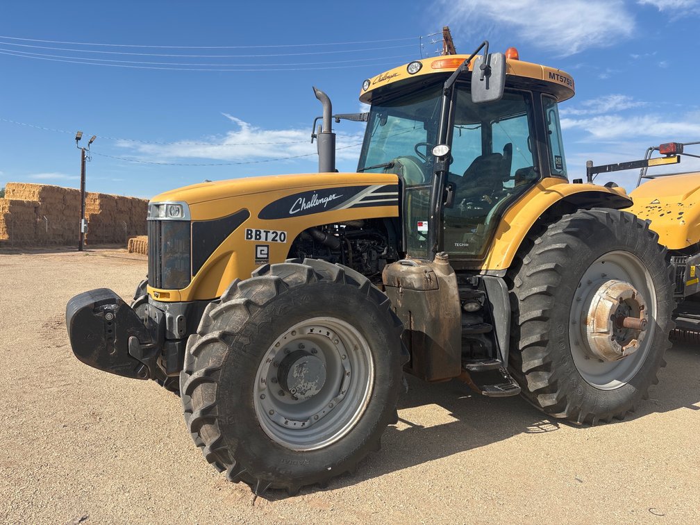 2009 Challenger MT575B Wheel Tractor