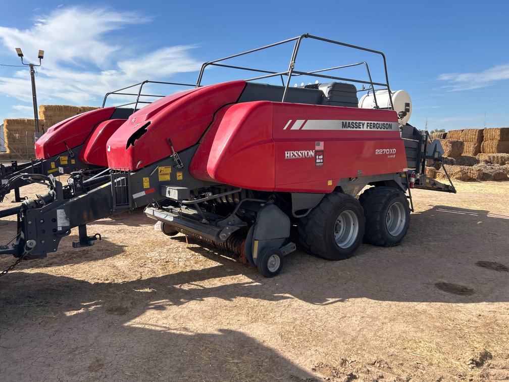 2021 Massey Ferguson MF2270XDL 3x4 T/A Baler