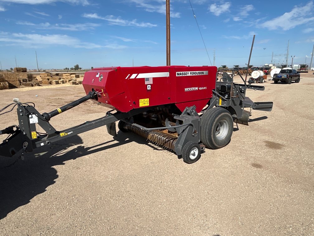 2022 Massey Ferguson MF1844S Center Feed Baler