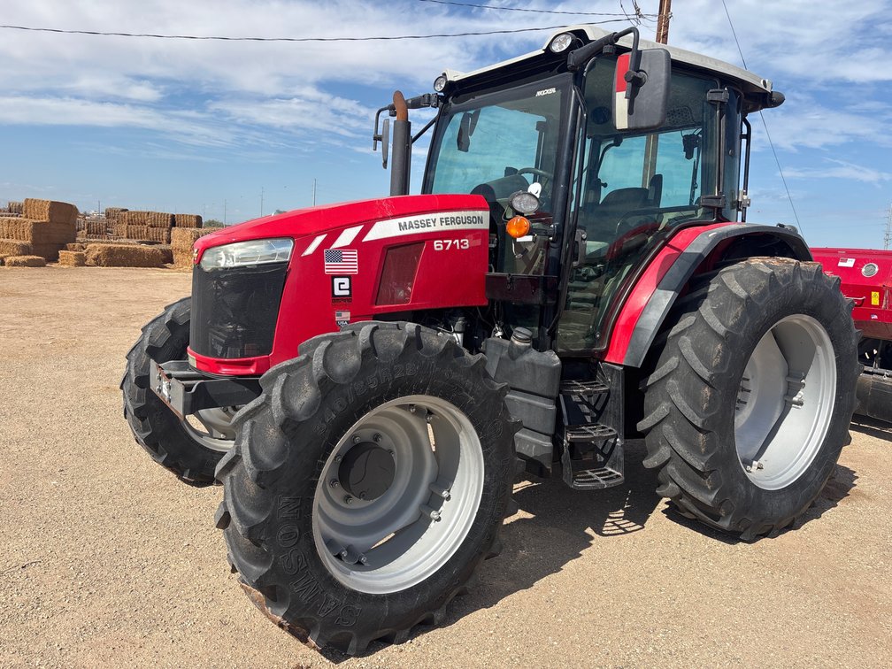 2017 Massey Ferguson 6713 4Wd Wheel Tractor