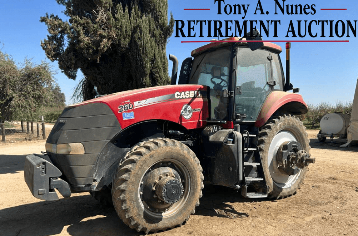 2013 Case IH Magnum 260 4WD Tractor