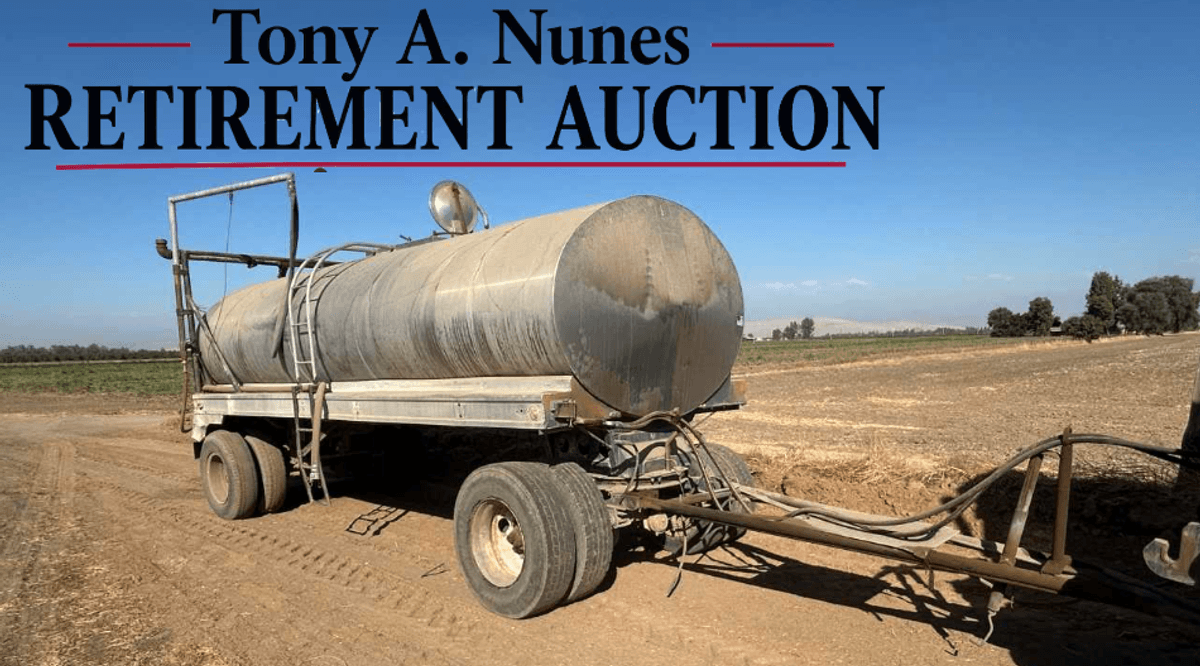 1969 CE Howard 3250 Gallon Water Wagon