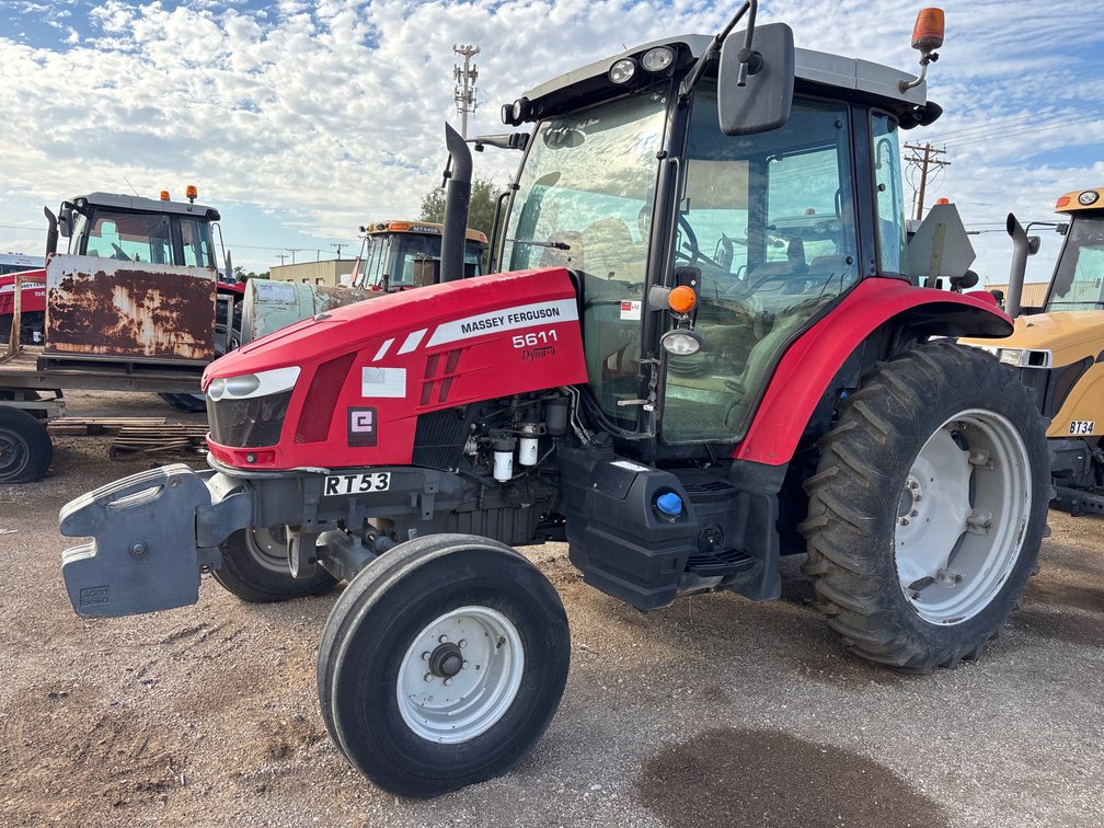 (Inoperable) 2014 Massey Ferguson 5611 2Wd Wheel Tractor