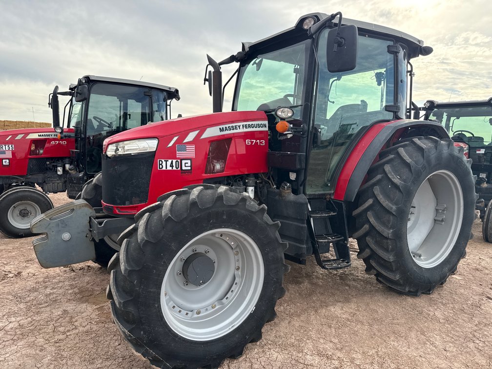2019 Massey Ferguson 6713 4Wd Wheel Tractor