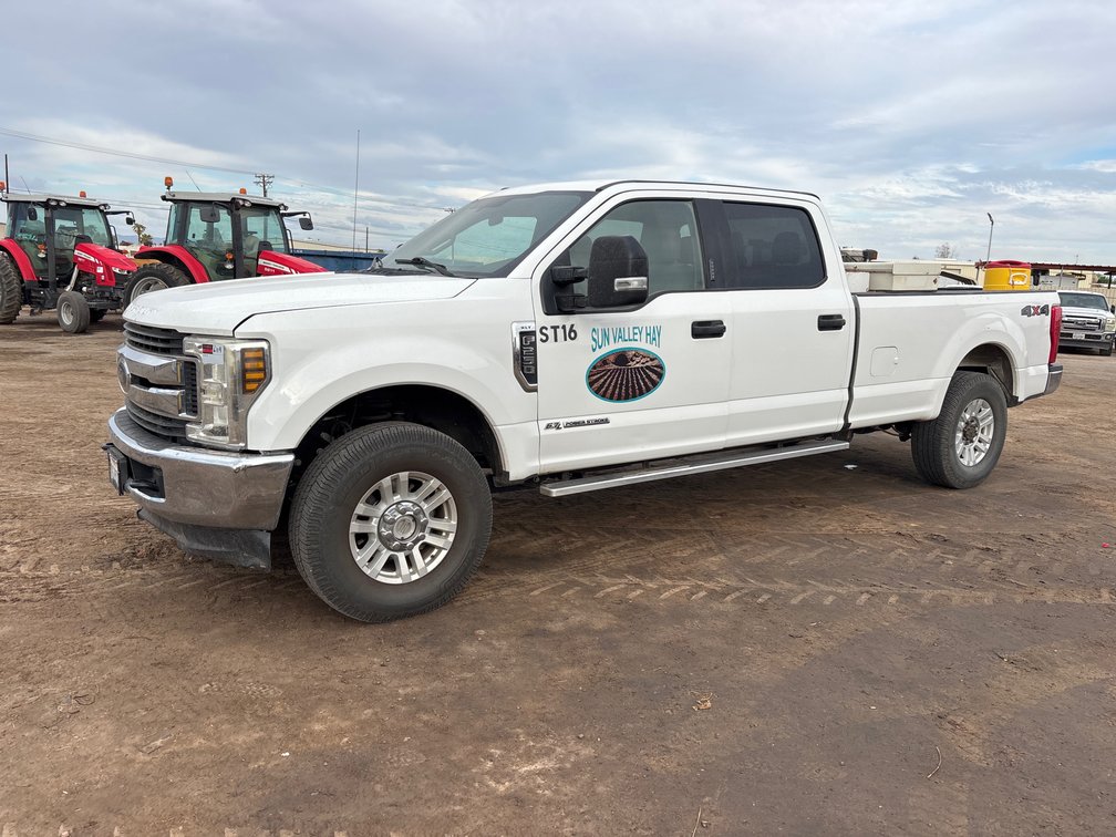 2018 Ford F250 Super Duty Crew Cab Pickup