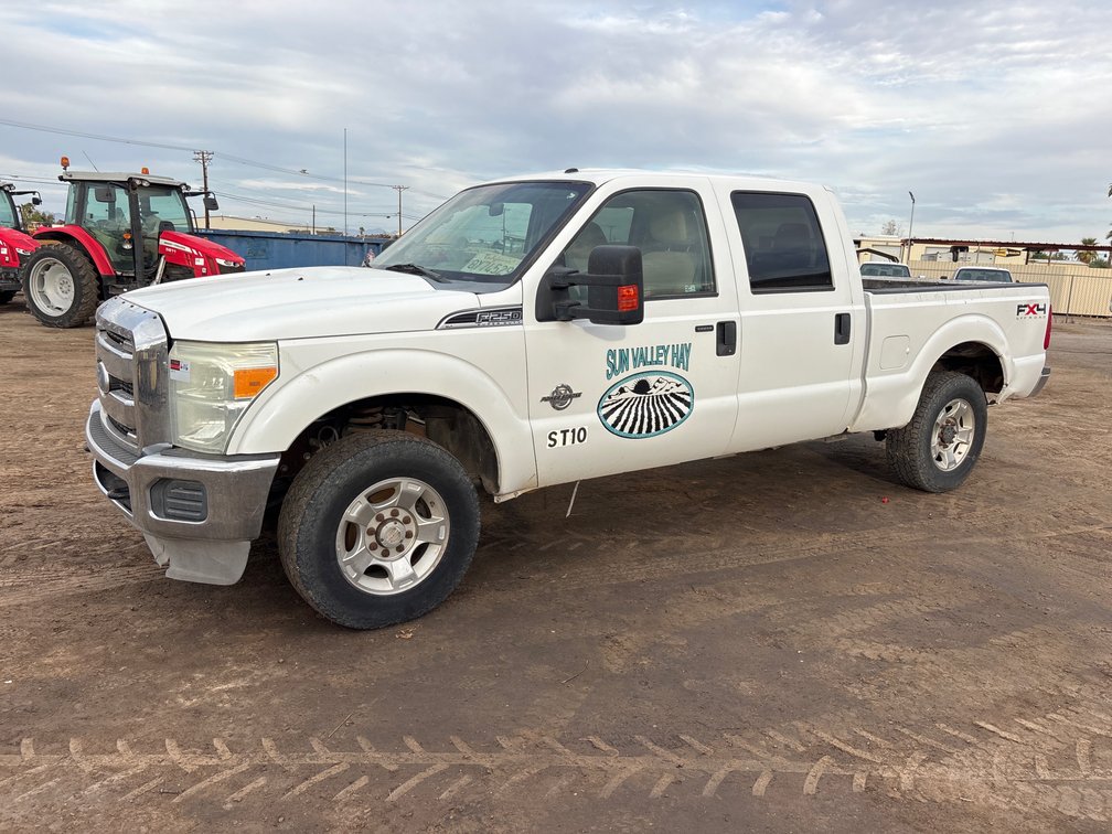 2011 Ford F250 Super Duty Crew Cab Pickup