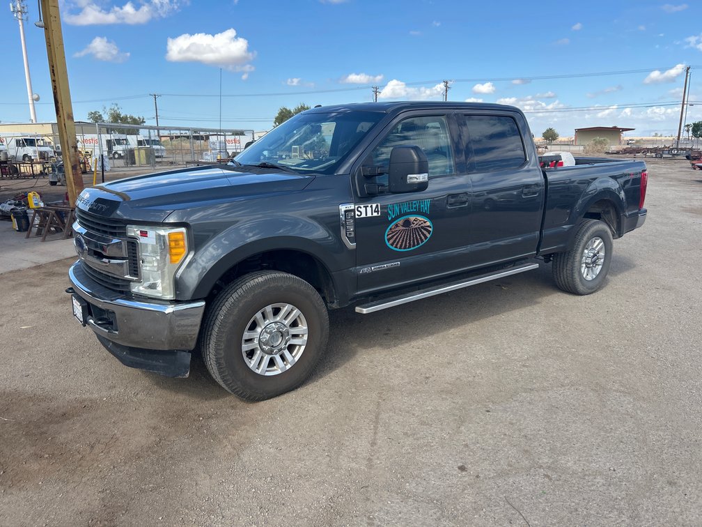 2017 Ford F250 Super Duty Crew Cab Pickup