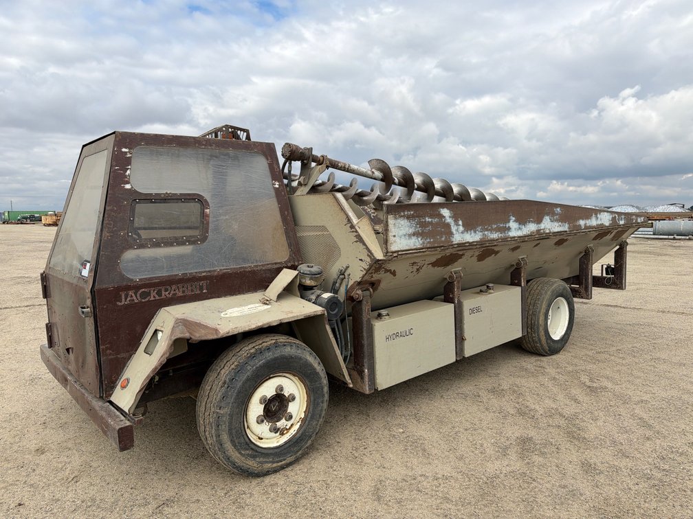 2015 Jackrabbit JR400-180 Shuttle Truck