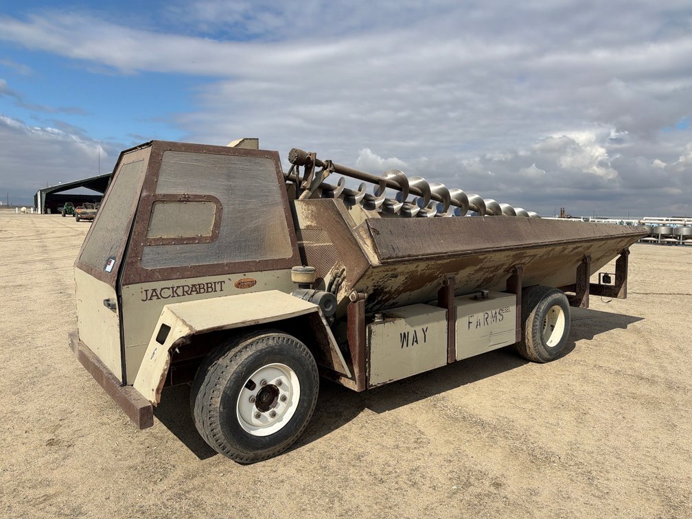2010 Jackrabbit JR400 Shuttle Truck