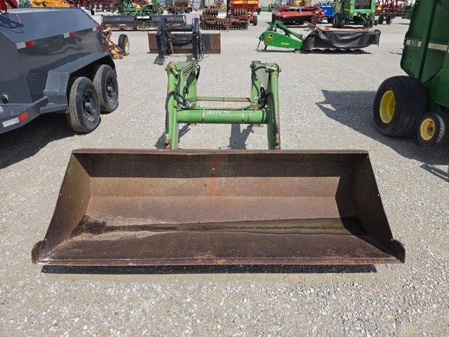Image for John Deere 146 Loader