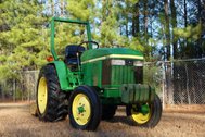 006 - John Deere 790