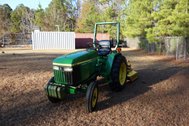 006 - John Deere 790